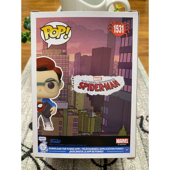 Funko Pop Marvel:  Spider-Man, Peter Parker - Picture 3 of 6